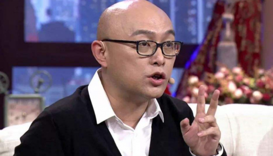 孟非谈感情真相：经营自己胜过经营关系
