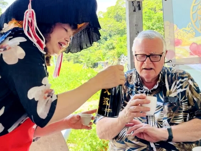 香港飞鹅山茂草岩：三百年客家村落的种茶传奇