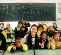 从梅州到大凉山，她用五年为孩子们"画"出一座桥