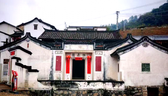 客家骄子田家炳，星耀寰宇的百校之父