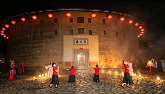 赴《大鱼海棠》之约，赏永定土楼之美