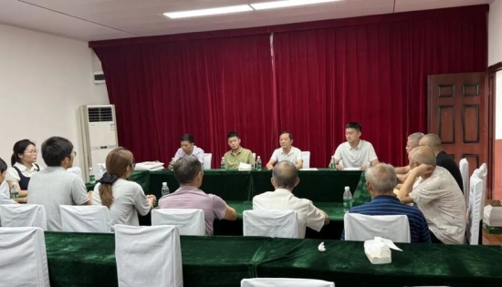 崇文重教薪火传：仪陇18名客家学子获爱心助学