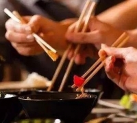 客家人「夹菜」习俗：一筷菜里藏着的千年孝道