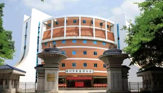 两会闻“客”｜阮劲松：激活侨博效能 搭建全球客属联络枢纽 ... ... ...