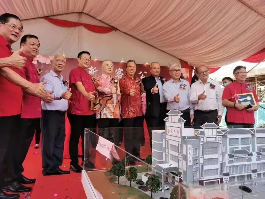 马来西亚：新山客家大楼奠基建设，预计明年落成