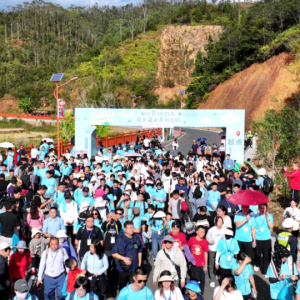 千名行者徒步河源古村，绿美廊道激活客家乡村“热经济”