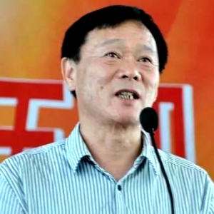 梅州籍三栖名家丘峰：笔耕半世纪 传扬客家文脉