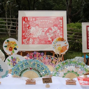 非遗变潮玩！龙岩“岩青文创集市”绽放客家文化新活力