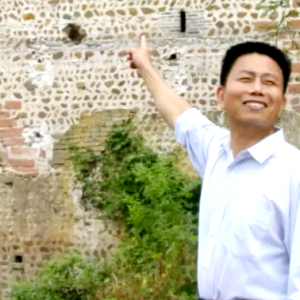 廖晋雄深耕围楼，培育后浪让客家乡音响彻世界