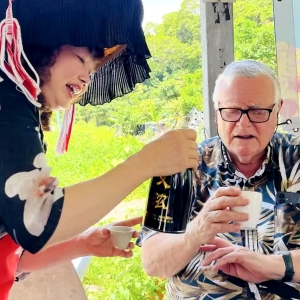 香港飞鹅山茂草岩：三百年客家村落的种茶传奇