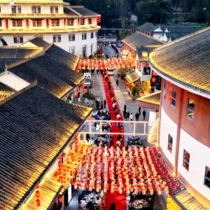 仪陇客家小年启幕，千人簸箕宴品非遗年味传客韵