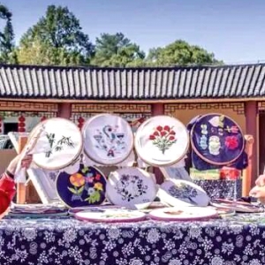 宁化客家刺绣进校园，针尖非遗绽放在课桌之上