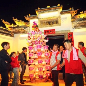 连城芷溪花灯登央视，客家非遗纸包火惊艳全国