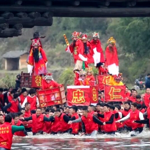 连城罗坊走古事登央视，客家元宵狂欢惊艳全国