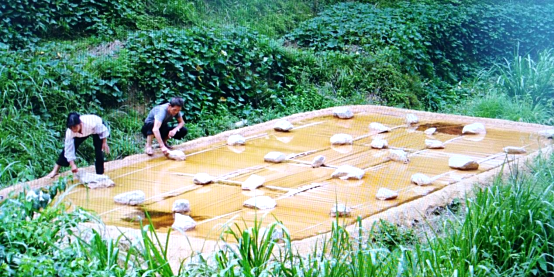 石城横江重纸古法造纸技艺，千年贡纸的客家匠心传承