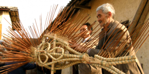 全南中寨香火龙，600年客家火龙，夜空中舞动的祈福之光