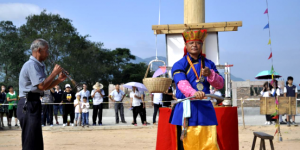 安远欣山上刀山，客家绝技中的勇气与信仰