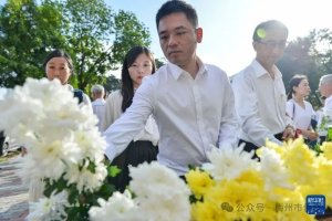 3200余华侨青年驰援抗战！马来西亚华人社团缅怀南侨机工